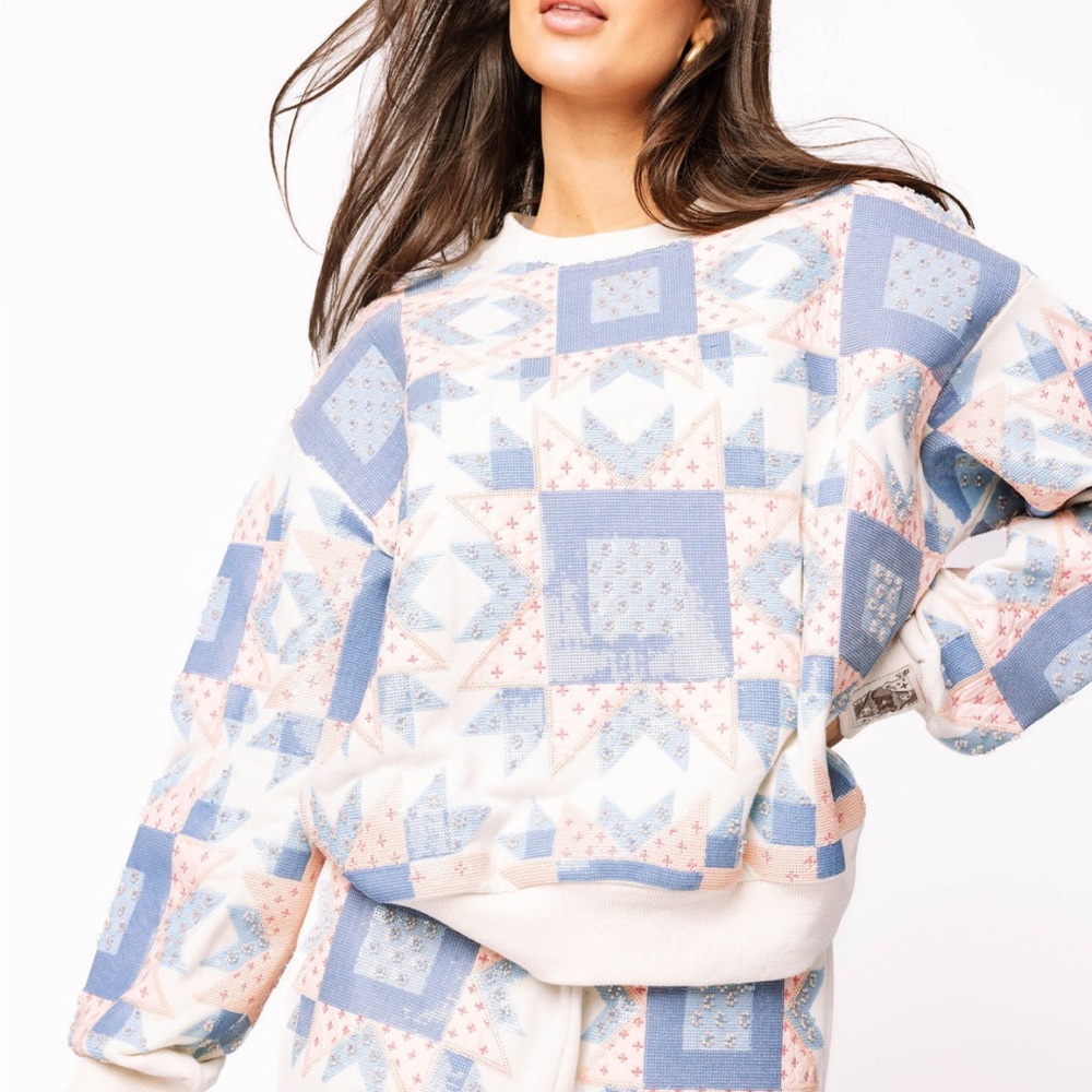 QUEEN OF SPARKLES Blue and Pink Patterned Sweater